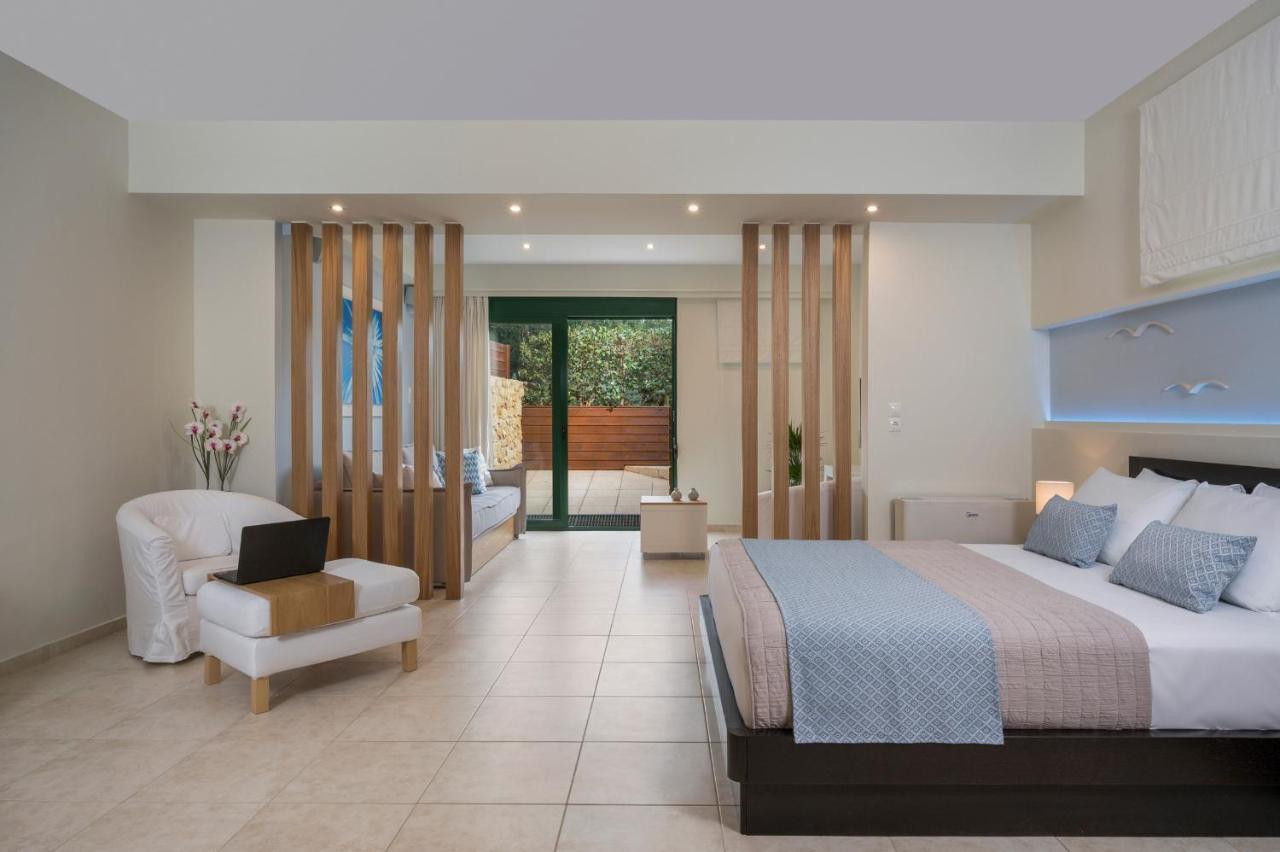 Villa Georgia Heated Pool & Jet-Tub コリンバリ エクステリア 写真